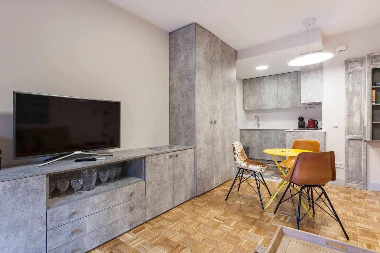Apartamento Lujo Castellana Chamartin Apartment Madrid Exterior photo