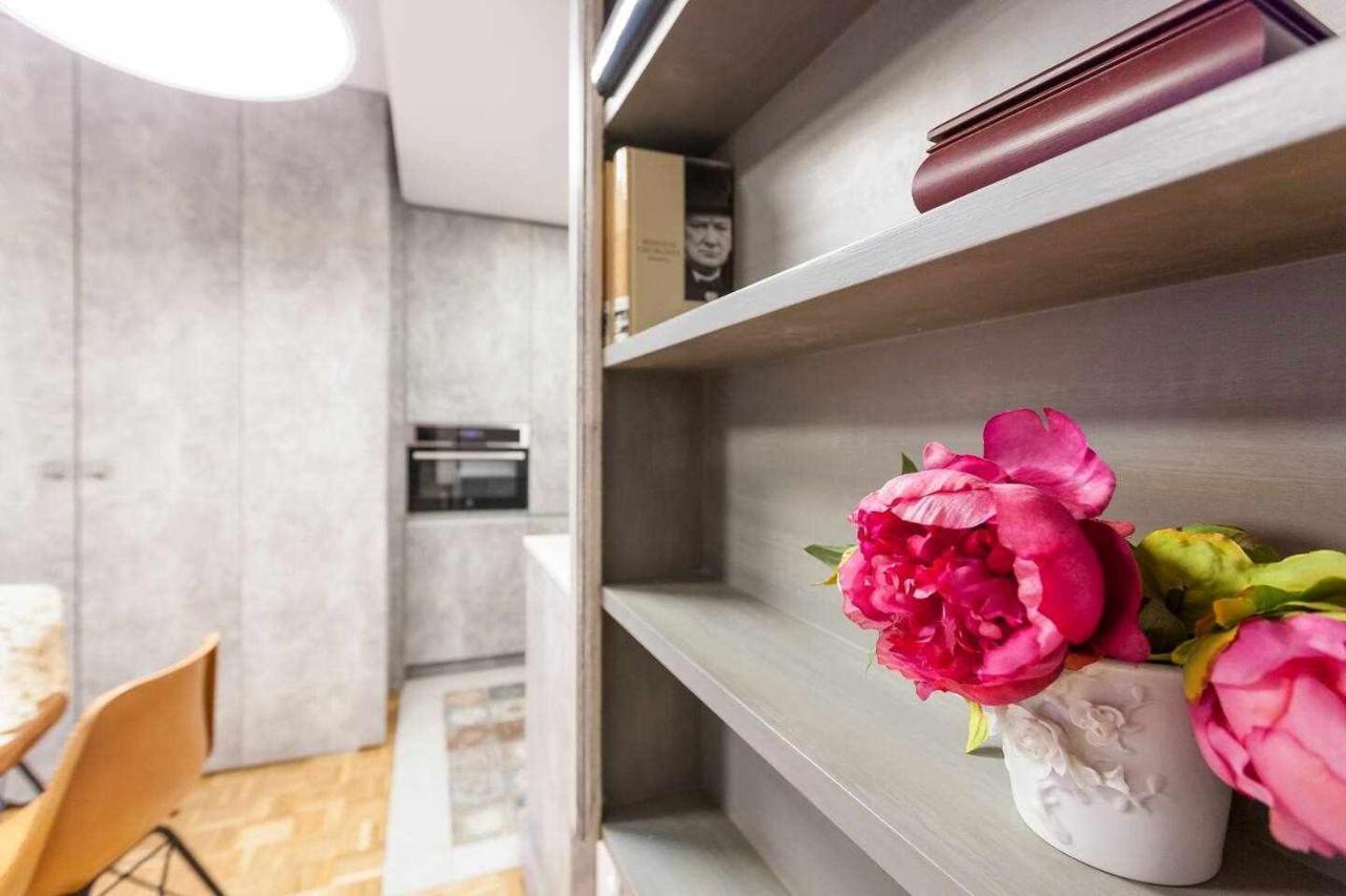 Apartamento Lujo Castellana Chamartin Apartment Madrid Exterior photo