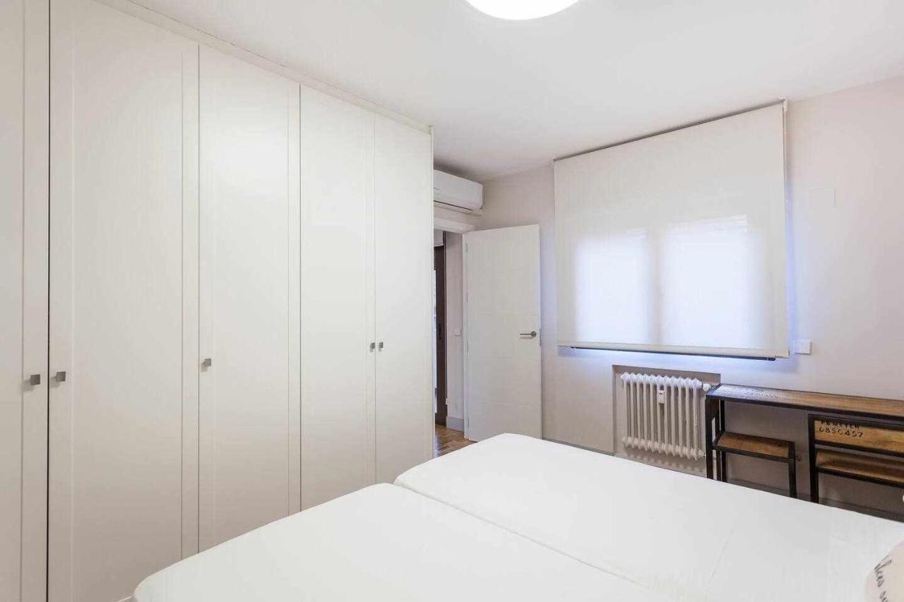 Apartamento Lujo Castellana Chamartin Apartment Madrid Exterior photo